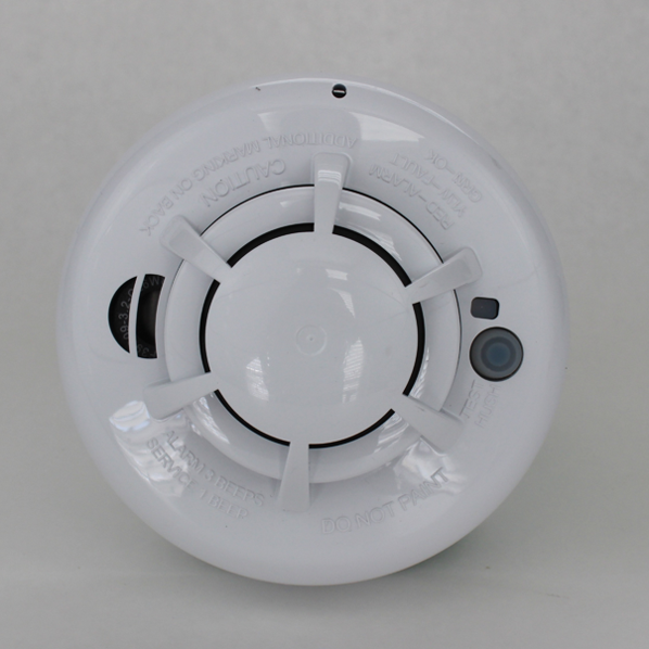 Qolsys-IQ-Smoke-Clean-1-MEDIUM